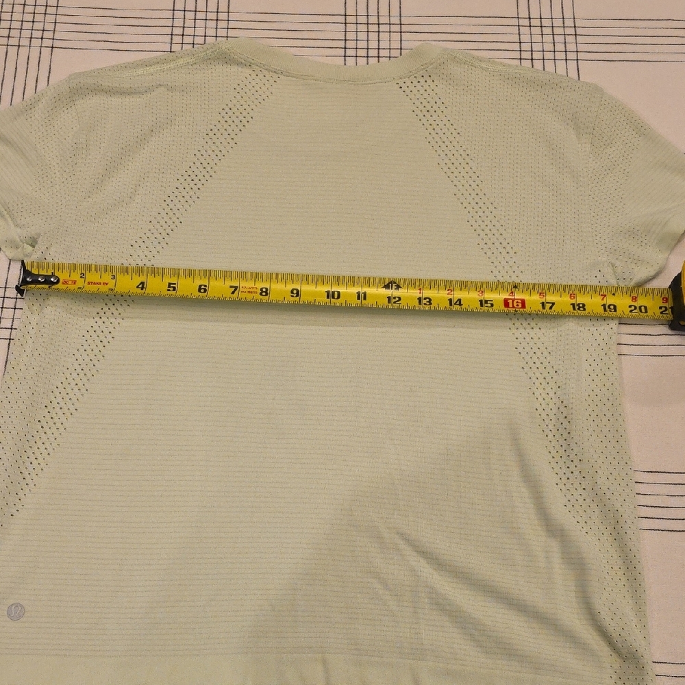 Lululemon Athletica Mint Green Short Sleeve Top - Picture 5 of 6